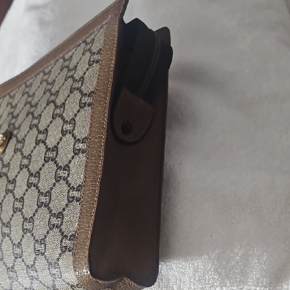 💞💘Gucci Tan and Brown Vintage Monogram Clut Bag - Unisex - Pre-owned❣️🧡 - Picture 6 of 12